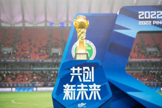 类型片百花齐放 除重磅IP外，今年五一档的类型片呈现“百花齐放”的态势，有望凭借精准的受众定位与鲜明的风格实现突围。