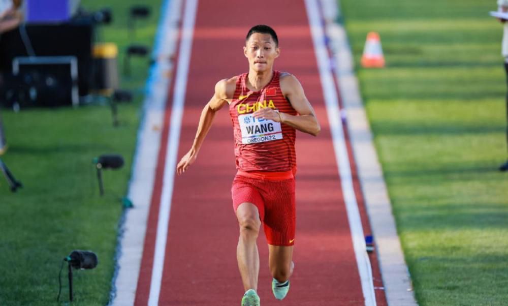 成龙透露著名导演元奎已去世 曾执导多部经典电影 2024-08-13 近日，成龙发博纪念“元家班成立65周年”，并透露香港知名导演及动作指导元奎已经去世。