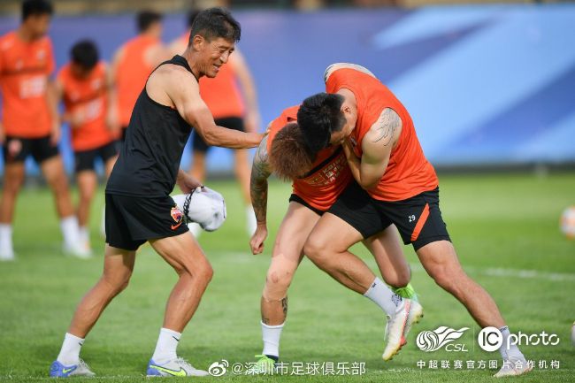 影片由茱莉亚·罗伯茨、安德鲁·加菲尔德、迈克尔·斯图巴、阿尤·艾德维利、韦尔·普莱斯等主演。