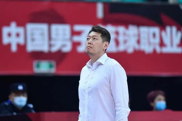 《怪奇物语5》发布动态角色海报 8 《小丑回魂》前传《欢迎来到德里镇》曝最终预告 9 谢尔比家族回归！