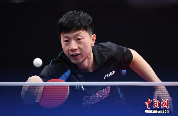 主演新剧《肯尼迪》聚焦著名政治家族 2 堪比时装周!