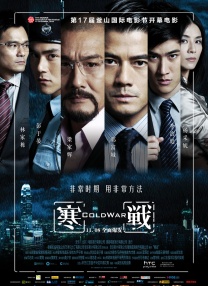 《小丑2》曝片场花絮 LadyGaga版小丑女造型太弱 2023-03-27 当地时间2023年3月25日，美国曼哈顿，Lady Gaga和华金·菲尼克斯拍摄《小丑2》曝片场路透。