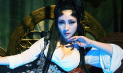 《马兰花开的声音》亮相北影节 传递冬奥温暖幕后 2026-04-28 在刚刚落幕的第十六届北京国际电影节上，电影《马兰花开的声音》凭借一段源自2022年北京冬奥会开闭幕式真实感人的故事，先后亮相“最受期待青年导演作品”推荐盛典和闭幕式红毯。